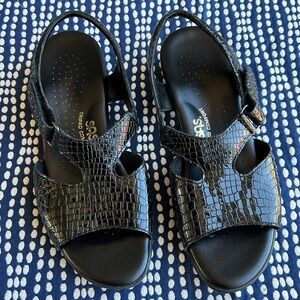 SAS Women's Slingback Sandals Patent Leather Black Size: US 8 W